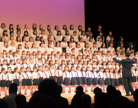 感性・創造力を高め、国際人の育成へ、文化芸術活動